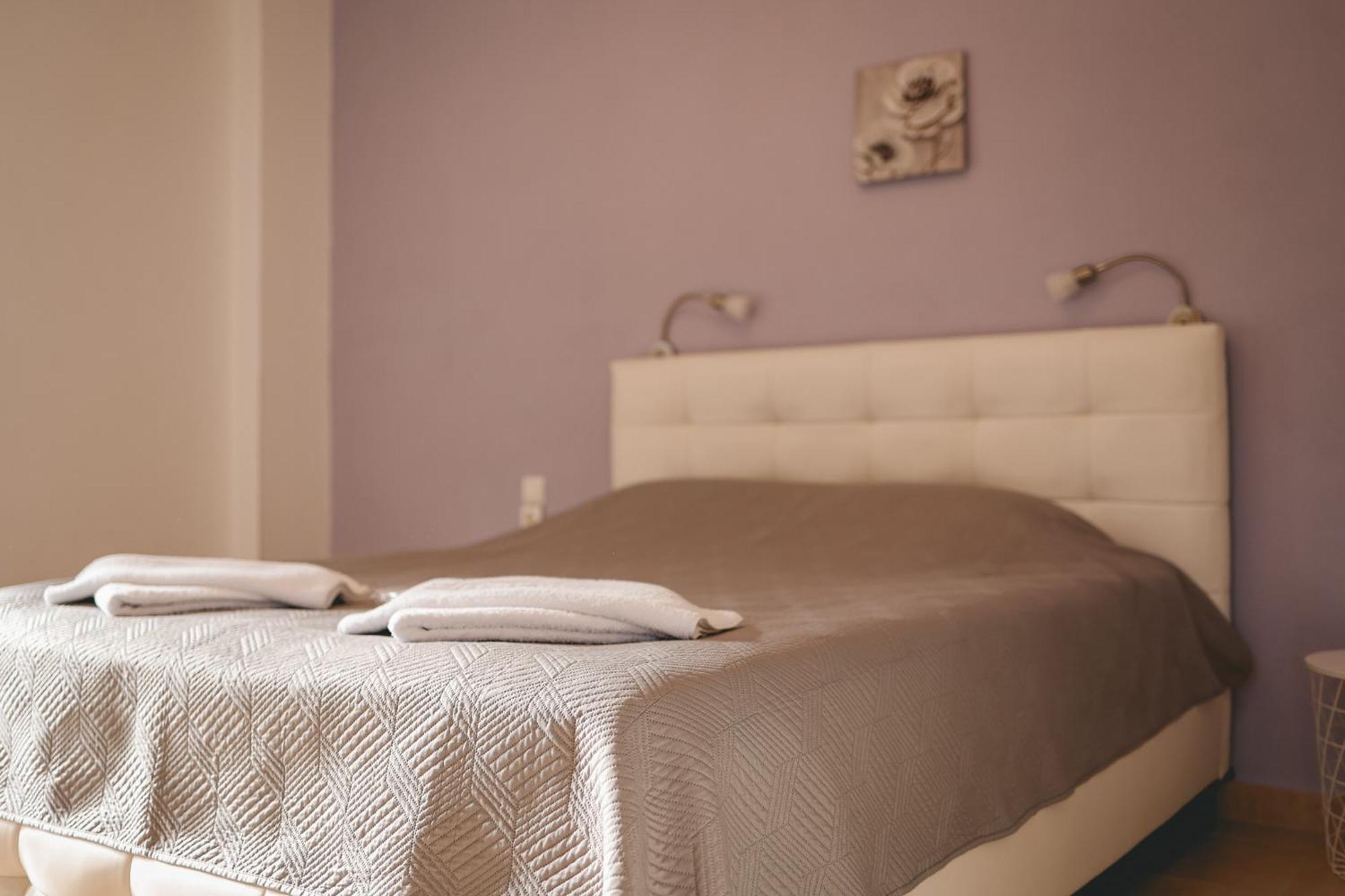 Tsanis Estate Aparthotel Parga Bagian luar foto
