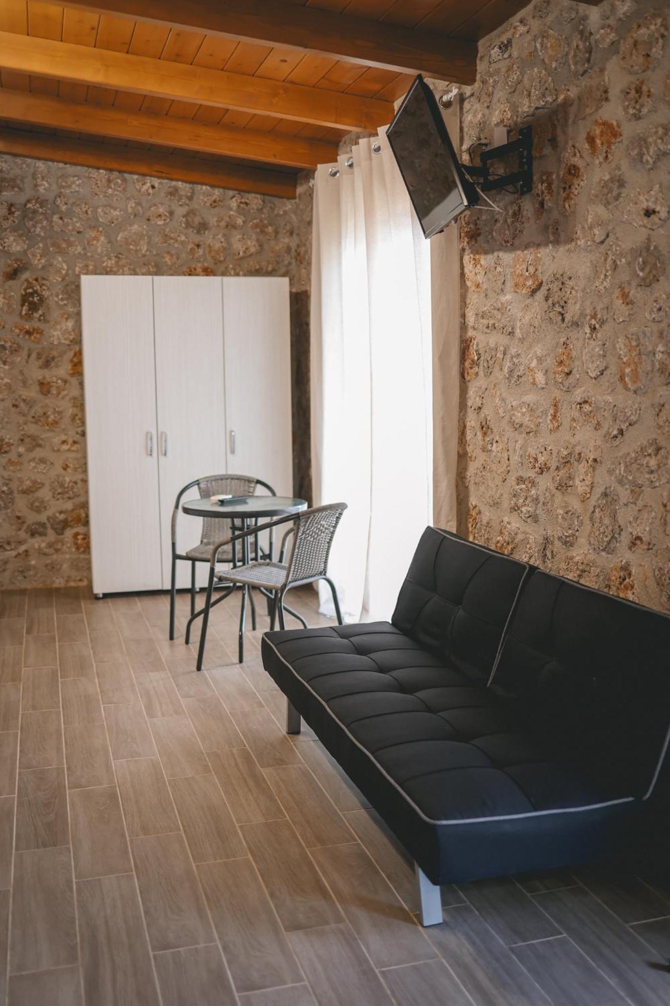 Tsanis Estate Aparthotel Parga Bagian luar foto